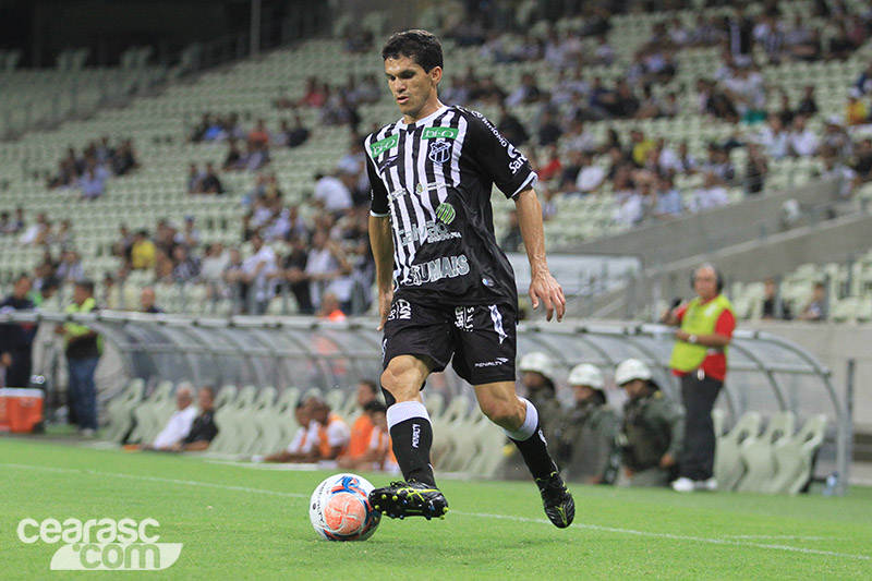 [08-10] Ceará 5 x 3 Bragantino - 02 - 11
