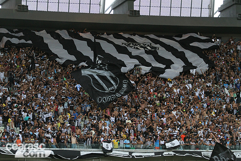 [15-11] Ceará 2 x 0 Vasco - 03 - 15