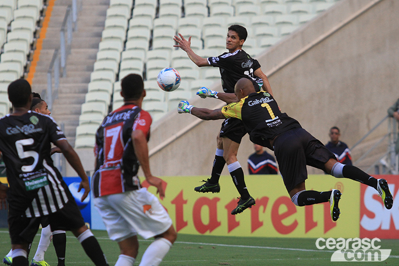 [30-11] Ceará 0 X 3 Joinville - 16