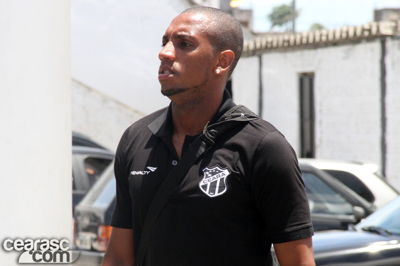 [22-02] Ceará embarca para AL - 5