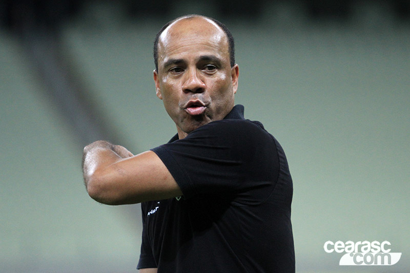 [08-10] Ceará 5 x 3 Bragantino - 02 - 14