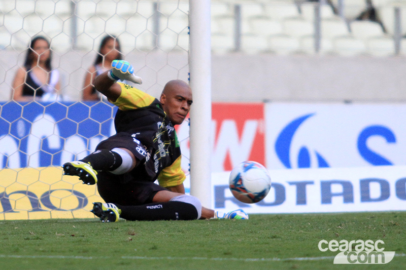 [30-11] Ceará 0 X 3 Joinville - 23