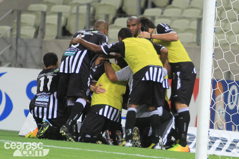[08-10] Ceará 5 x 3 Bragantino - 02 - 17