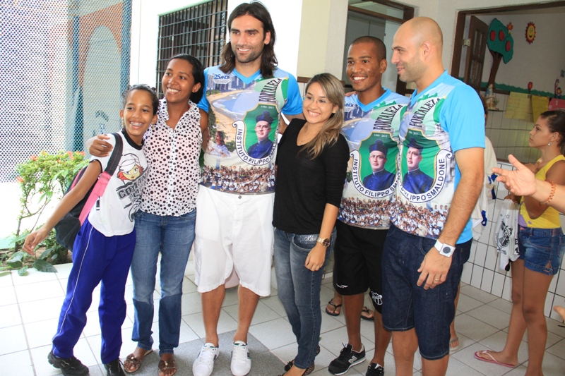 "[30-08] vovô vai à escola - Instituto Filippo Smaldone 02 - 17