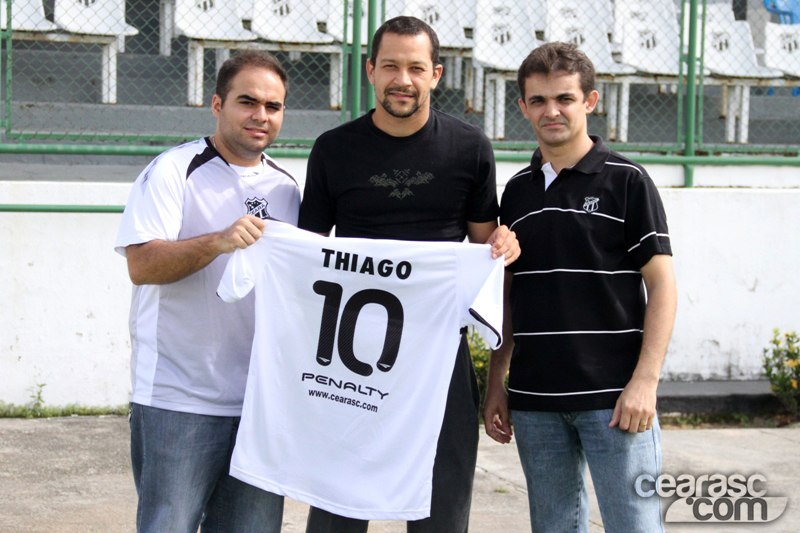 [20-07] Mesatenista Thiago Monteiro visita a sede do Vozão - 4