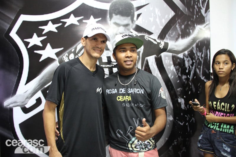 [22-04] Autógrafos com Magnata - Sou Mais Sede  - 6