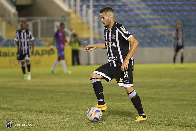 [22-08-2017] Ceará 2 x 0 Tiradentes - Fares Lopes  - 18