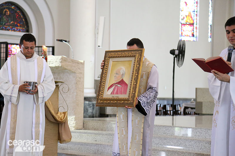 [09-04-2016] Missa de decreto - João Paulo II é padroeiro do Ceará SC - 24