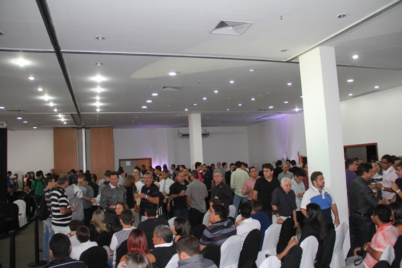 [30-01] Lançamento dos novos uniformes alvinegros com Nicole Bahls - 01 - 17