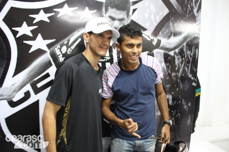 [22-04] Autógrafos com Magnata - Sou Mais Sede  - 48