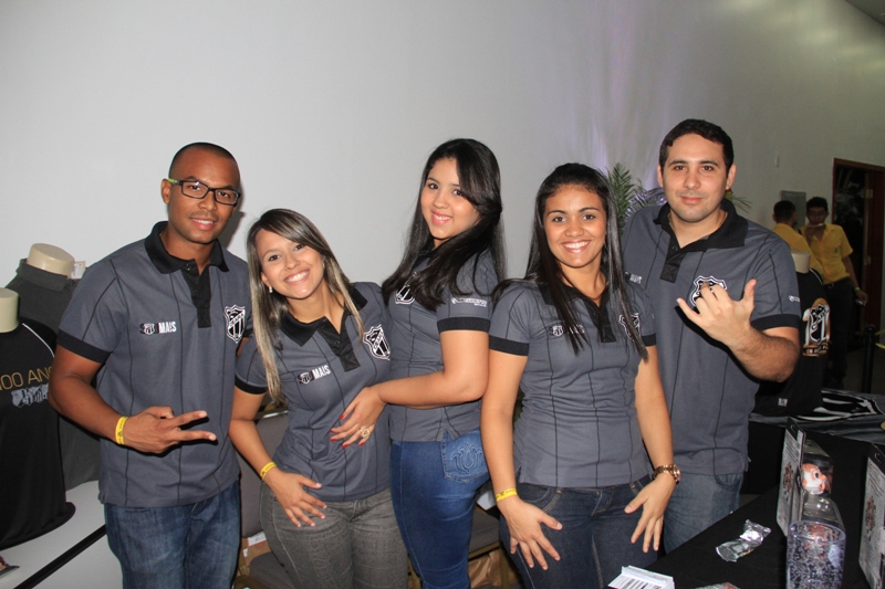 [30-01] Lançamento dos novos uniformes alvinegros com Nicole Bahls - 01 - 35