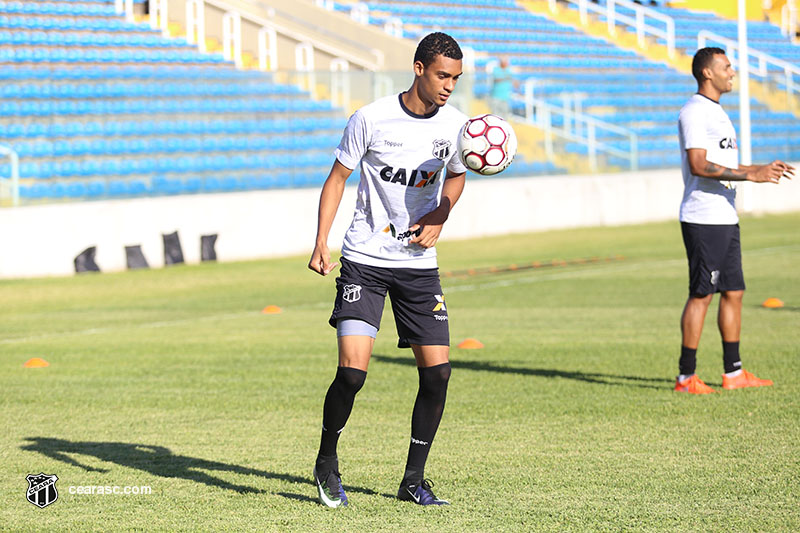 [23-08-2017] Treino Coletivo - Campo reduzido - 27