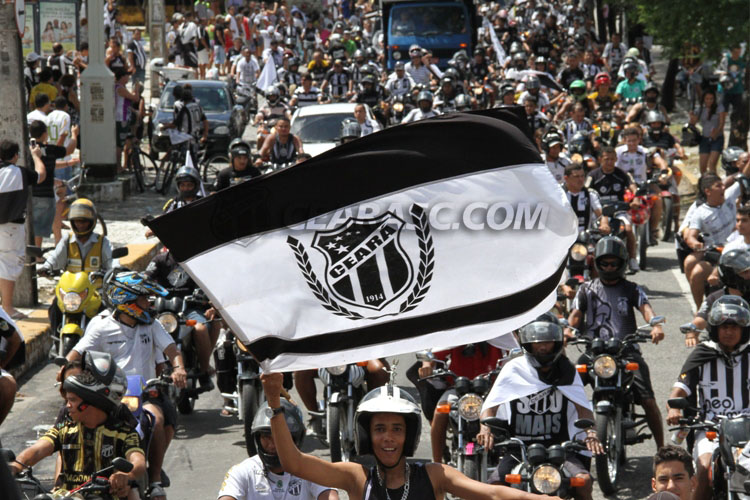 [15-05] Carreata Alvinegra - 16