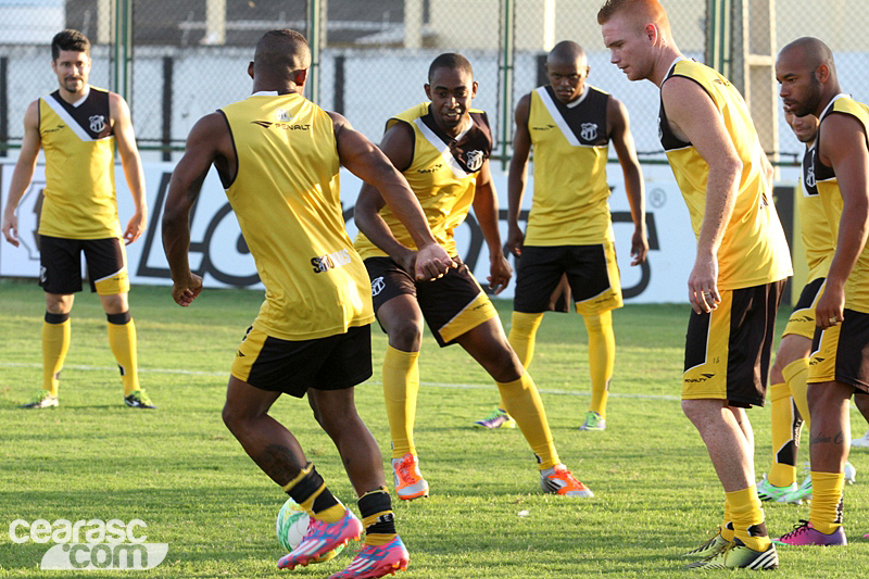 [10-01] PréTemporada - Treino coletivo - 5