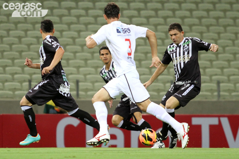 [10-04] Ceará 4 X 3 Ceilândia - 01 - 3