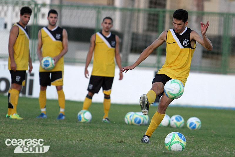 [25-06] Treino Técnico + Finalização - 11