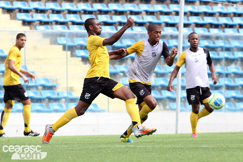 [11-01] PréTemporada - Treino coletivo - 13