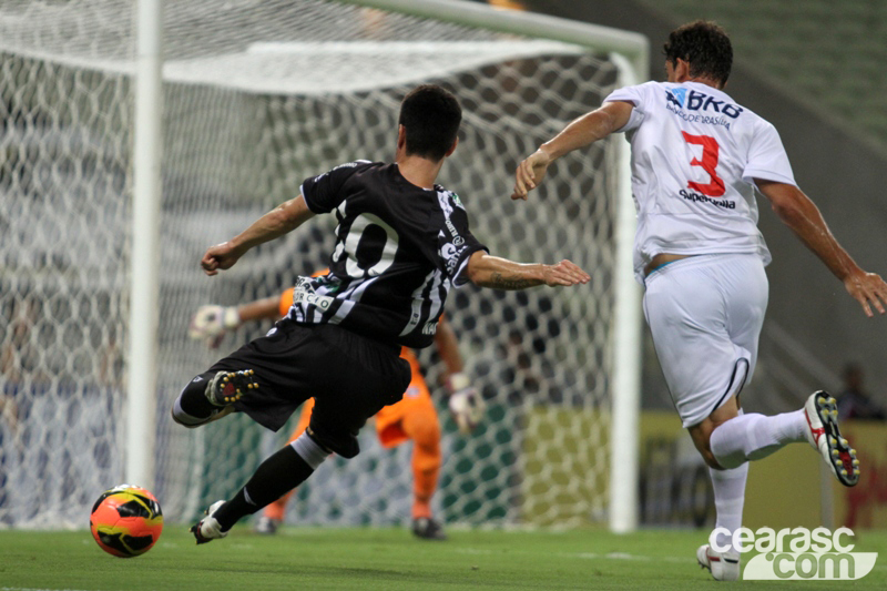 [10-04] Ceará 4 X 3 Ceilândia - 01 - 7