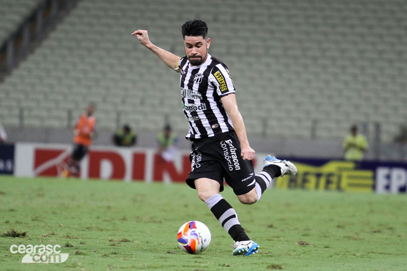 Momentos do meia Ricardinho no Vozão - 22