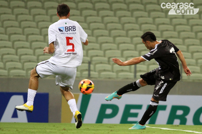 [10-04] Ceará 4 X 3 Ceilândia - 01 - 8