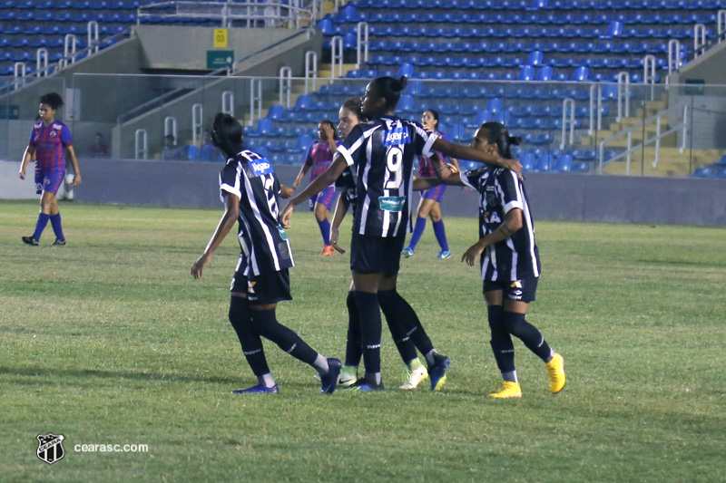 [17-11-2018] Tiradentes 2 x 2 Ceará - Feminino 01 - 10