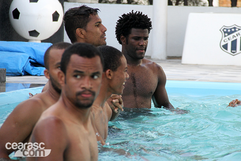 [26-06] Musculação + Treino Regenerativo na piscina - 13