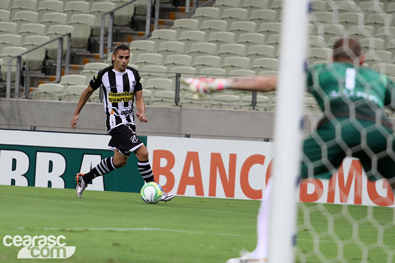 2-[22-11] Ceará 2 x 1 Portuguesa - 19