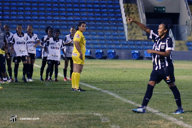 [17-11-2018] Tiradentes 2 x 2 Ceará - Feminino 01 - 23