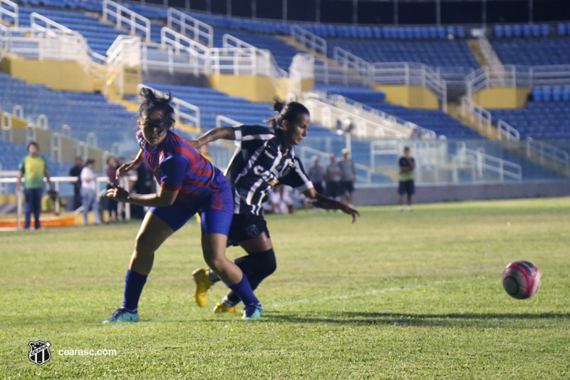 [17-11-2018] Tiradentes 2 x 2 Ceará - Feminino 01 - 30
