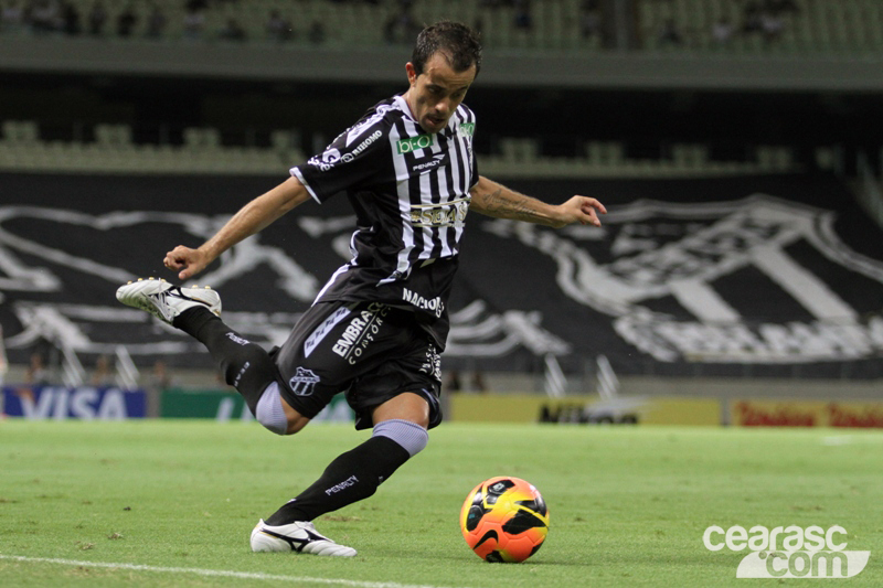 [10-04] Ceará 4 X 3 Ceilândia - 01 - 30