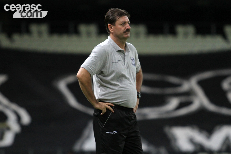 [10-04] Ceará 4 X 3 Ceilândia - 01 - 32