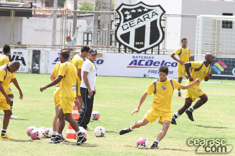 [11-10] Treino de finalizações - 3