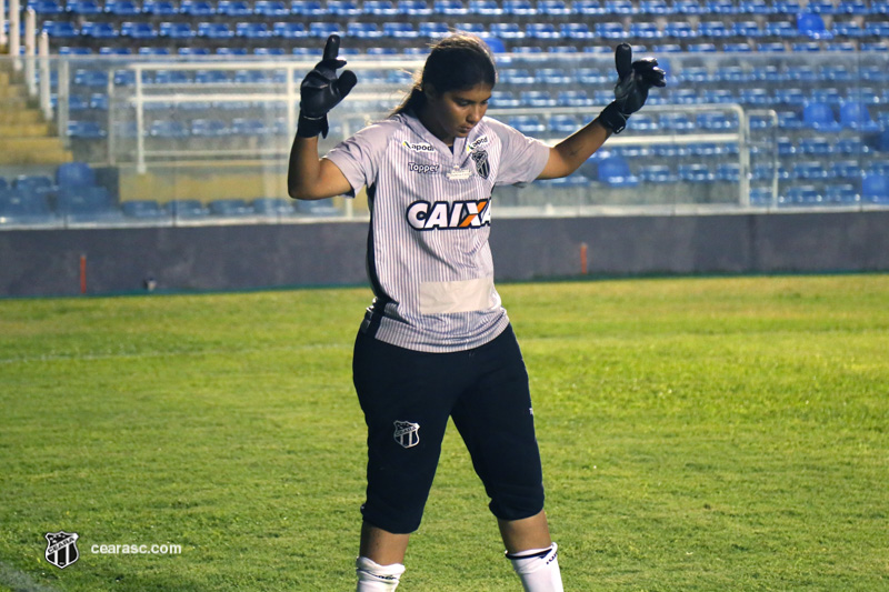 [17-11-2018] Tiradentes 2 x 2 Ceará - Feminino 01 - 34