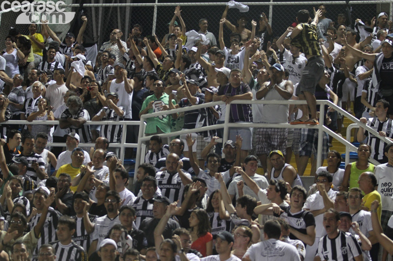 [13-05] Ceará x Fortaleza3 - 9