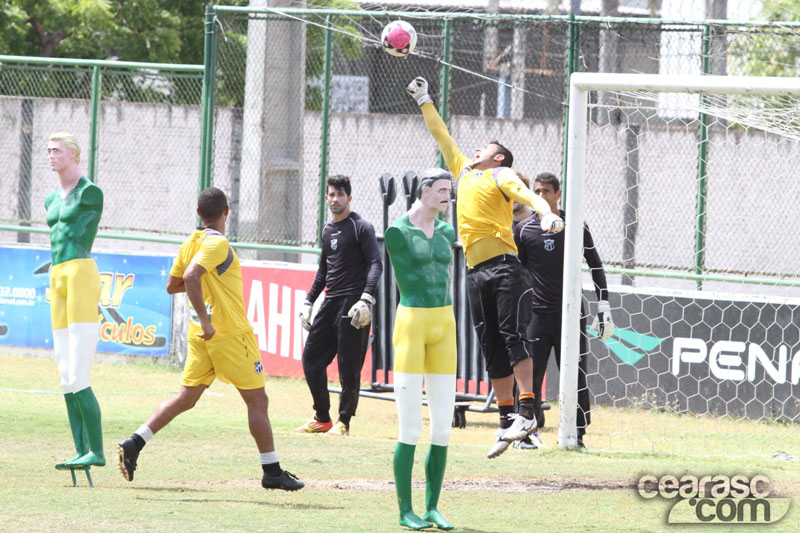 [11-10] Treino de finalizações - 18