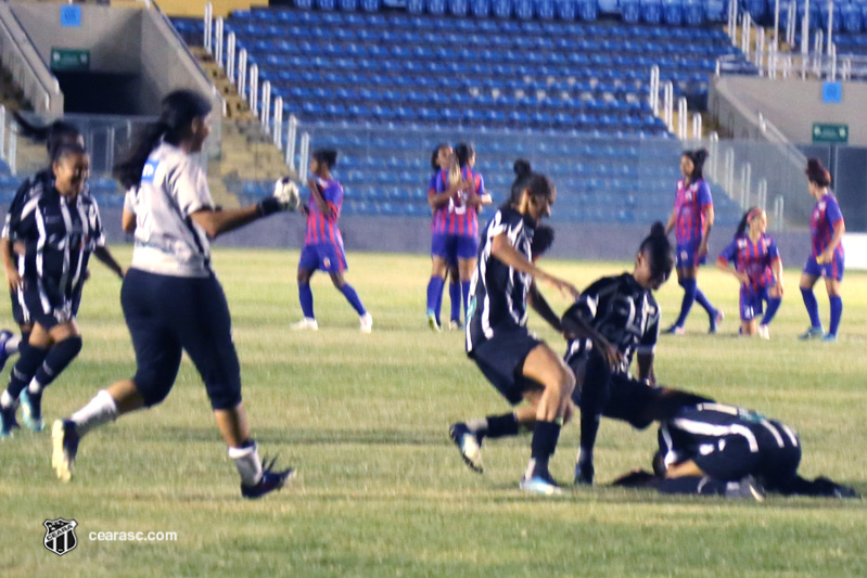 [17-11-2018] Tiradentes 2 x 2 Ceará - Feminino 02 - 5