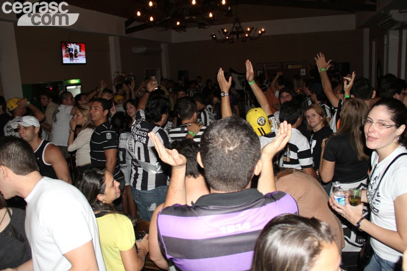 [13-05] Ceará 1 x 1 Fortaleza - Comemoração - 16