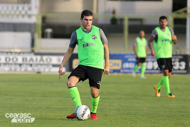 [04-01-2017] Treino Técnico + Tático - 18