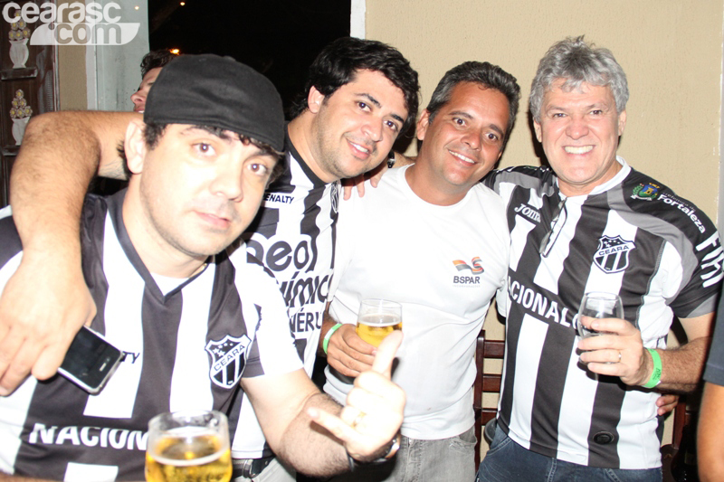 [13-05] Ceará 1 x 1 Fortaleza - Comemoração-02 - 15