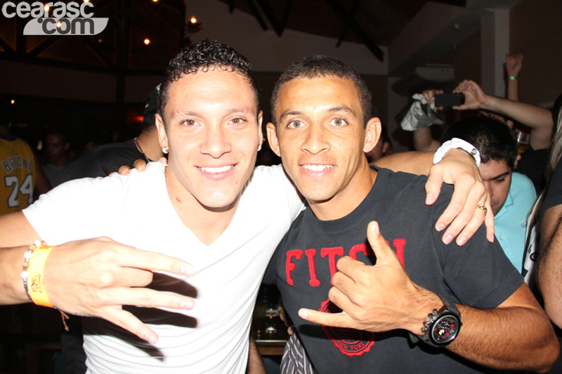 [13-05] Ceará 1 x 1 Fortaleza - Comemoração-02 - 17