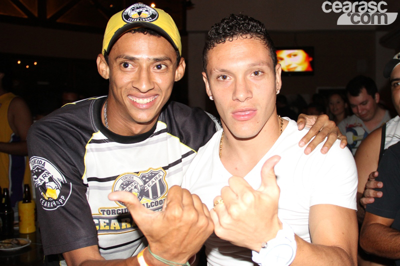 [13-05] Ceará 1 x 1 Fortaleza - Comemoração-02 - 18