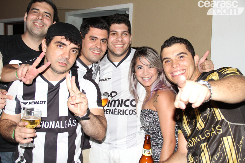 [13-05] Ceará 1 x 1 Fortaleza - Comemoração-02 - 20
