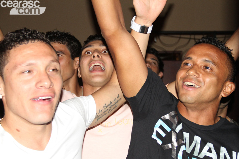 [13-05] Ceará 1 x 1 Fortaleza - Comemoração-03 - 8