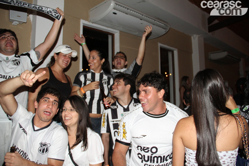 [13-05] Ceará 1 x 1 Fortaleza - Comemoração-03 - 20