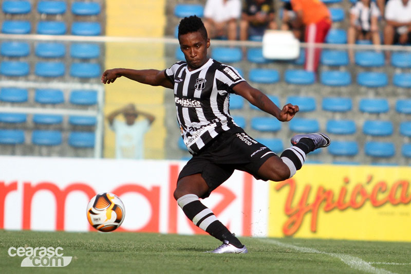 [06-02] Ceará 2 x 0 Tiradentes - 22