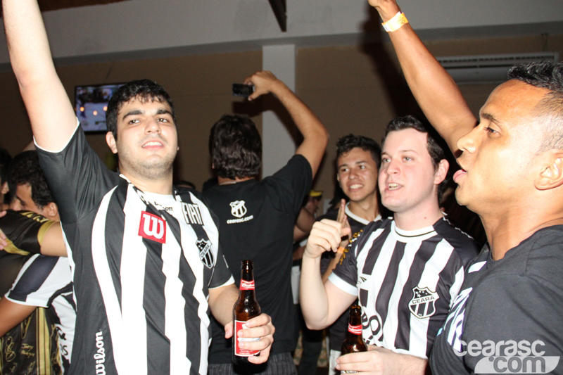 [13-05] Ceará 1 x 1 Fortaleza - Comemoração-03 - 24