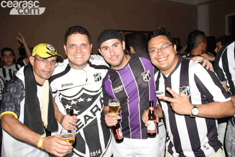 [13-05] Ceará 1 x 1 Fortaleza - Comemoração-03 - 25