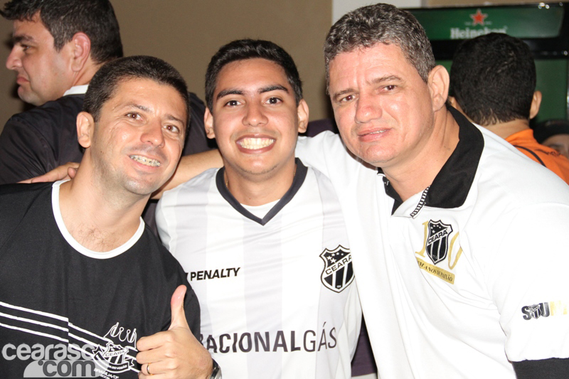 [13-05] Ceará 1 x 1 Fortaleza - Comemoração-04 - 19