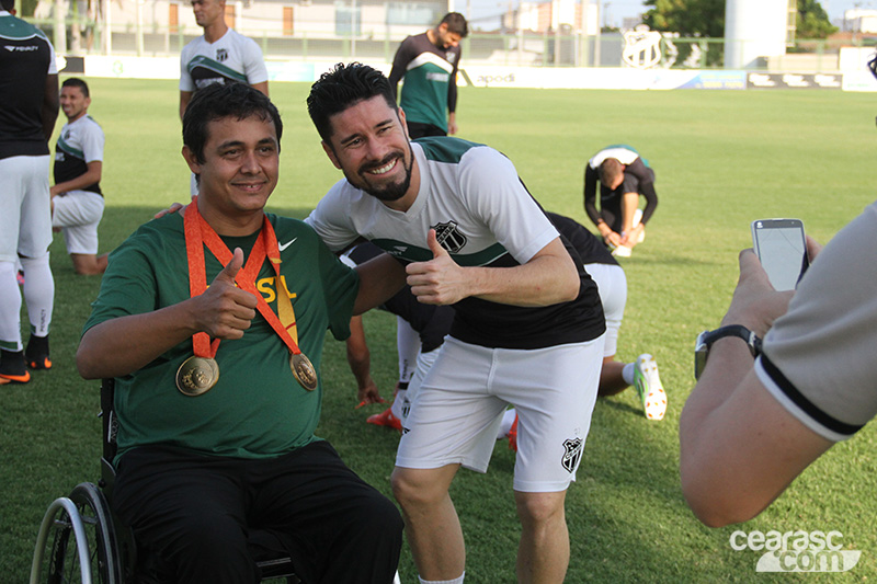 [22-08] Mesatenista David Freitas visita sede - 9