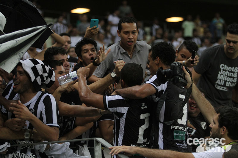 [18-03] Fortaleza 1 x 2 Ceará - Torcida - 55